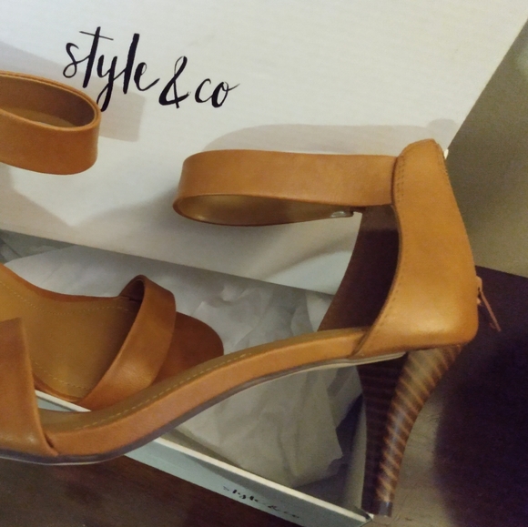 Style & Co.💋 - Picture 2 of 3